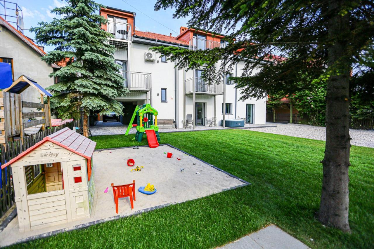 Apart Baltyk Pokoje & Apartamenty Łeba Εξωτερικό φωτογραφία